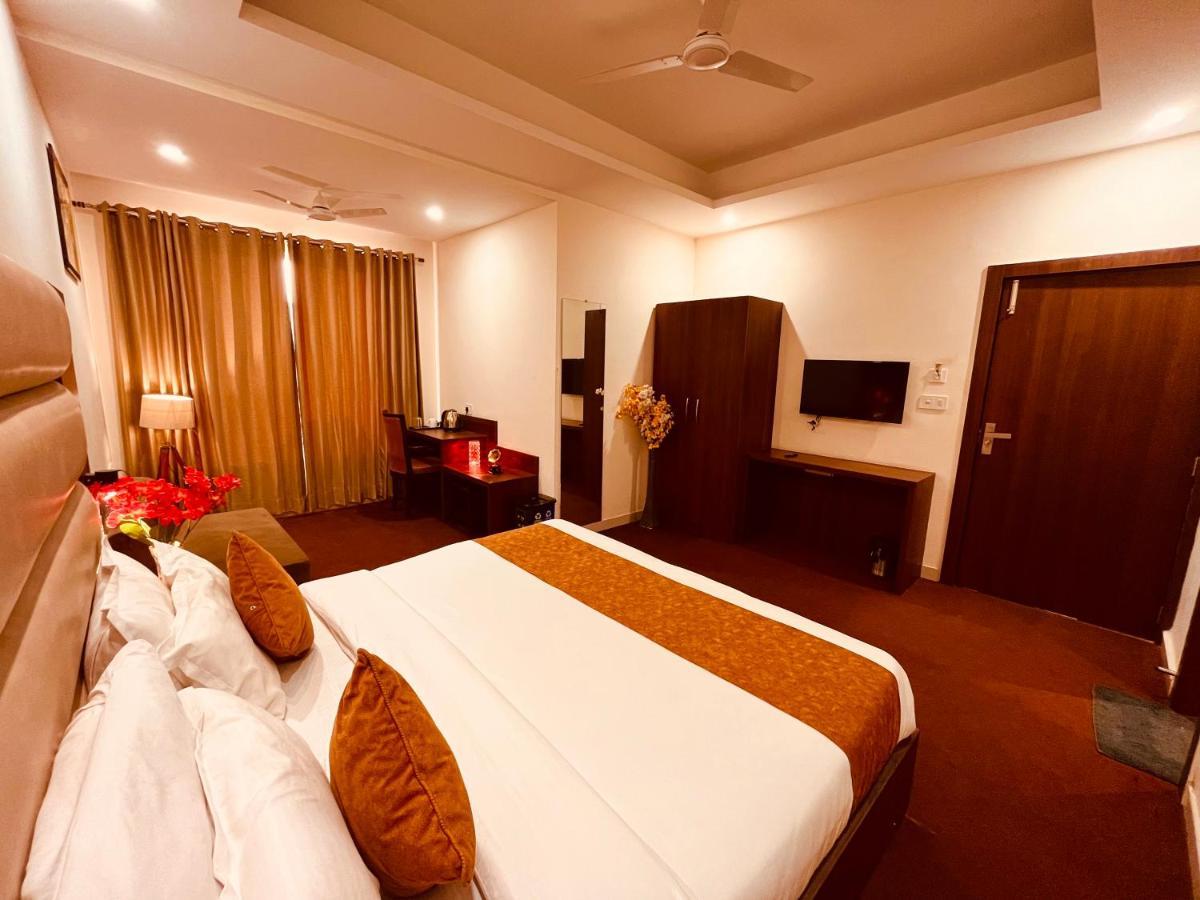 Hotel Olive Inn, Харідвар Екстер'єр фото