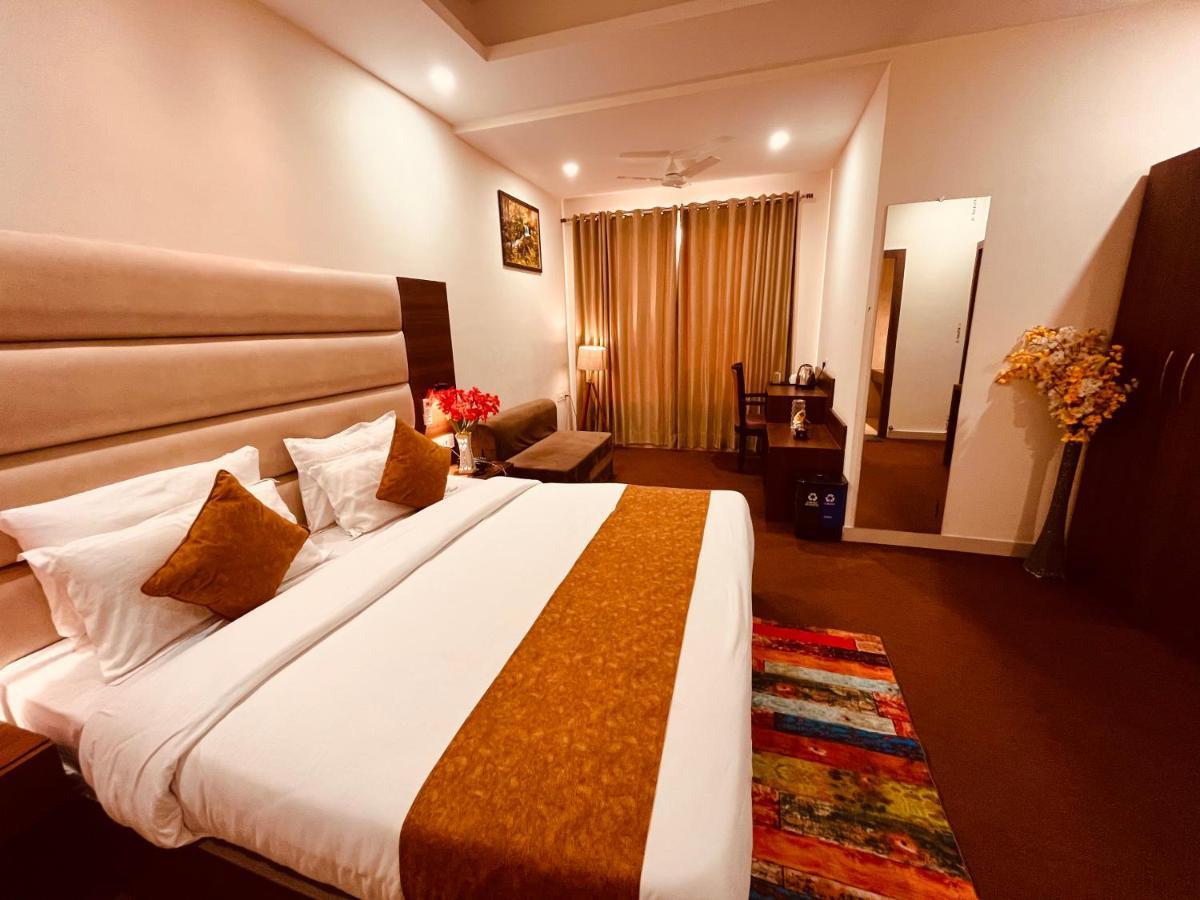 Hotel Olive Inn, Харідвар Екстер'єр фото